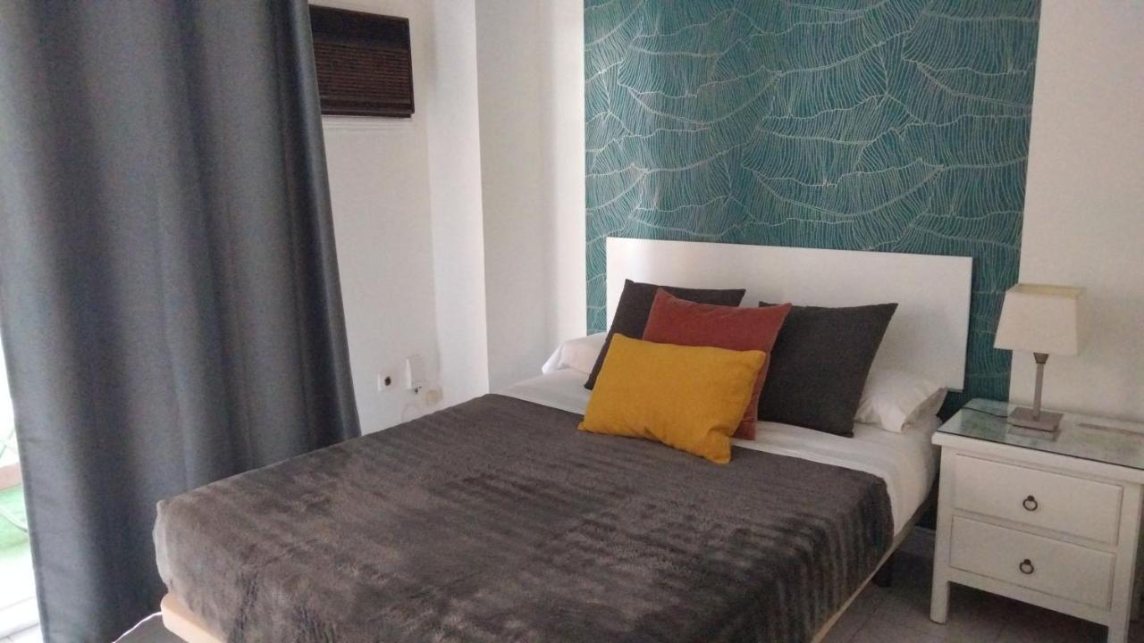 Apartament Triana Fenix Sewilla Zewnętrze zdjęcie